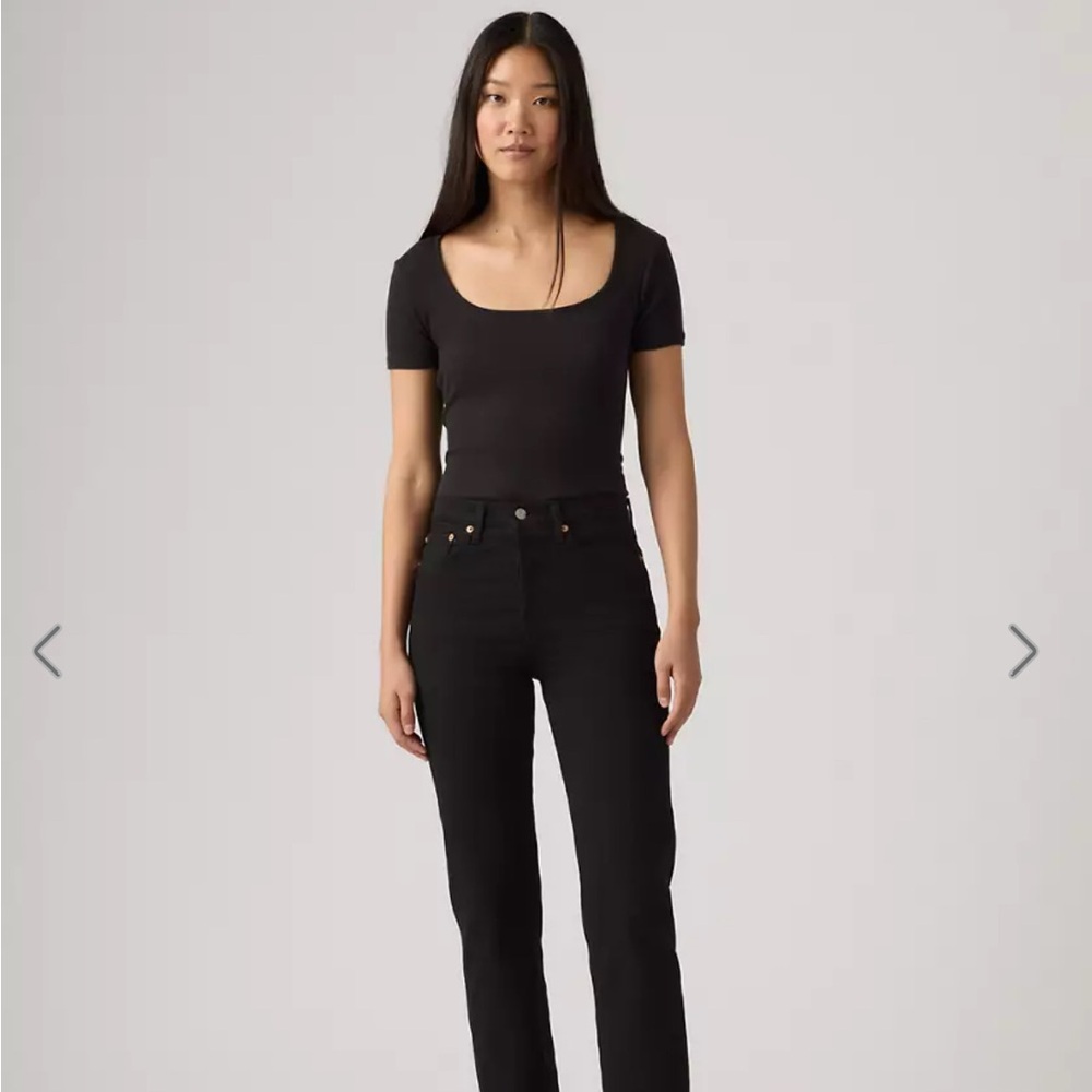 Levi’s Black Premium Wedgie Straight Women’s Jeans size 25